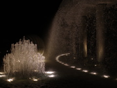 夜の噴水１