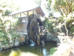 三徳園の水車