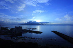 朝の桜島