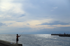江の島の釣り人３
