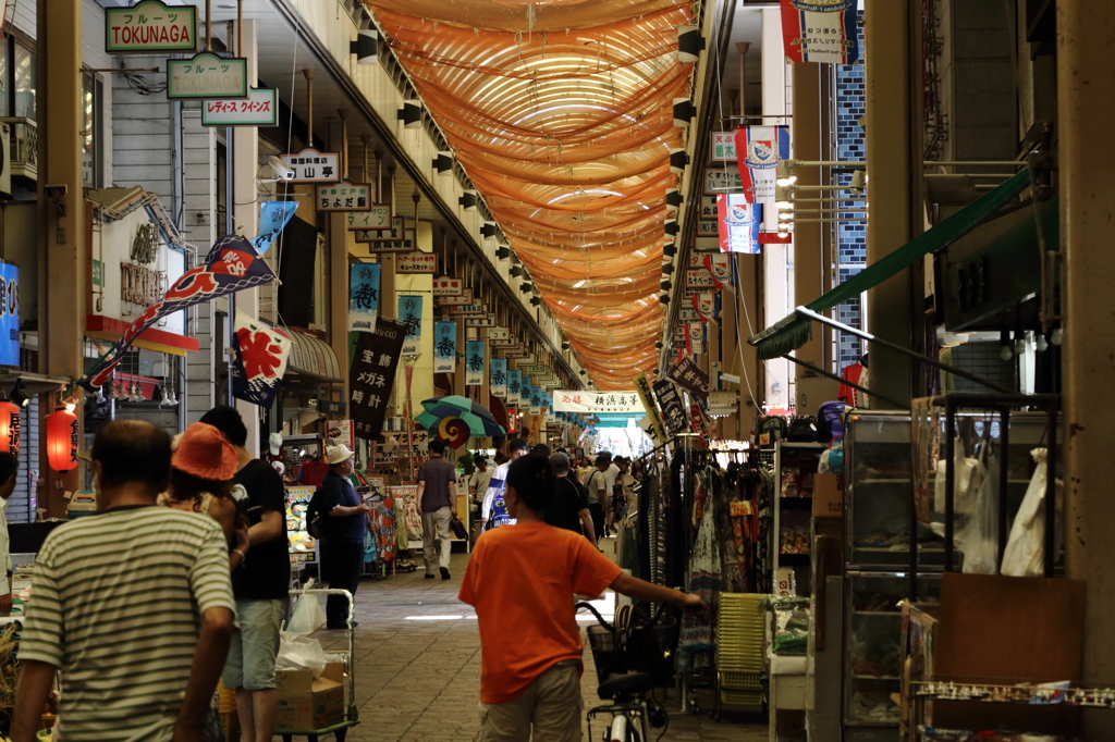 横浜橋商店街の様子