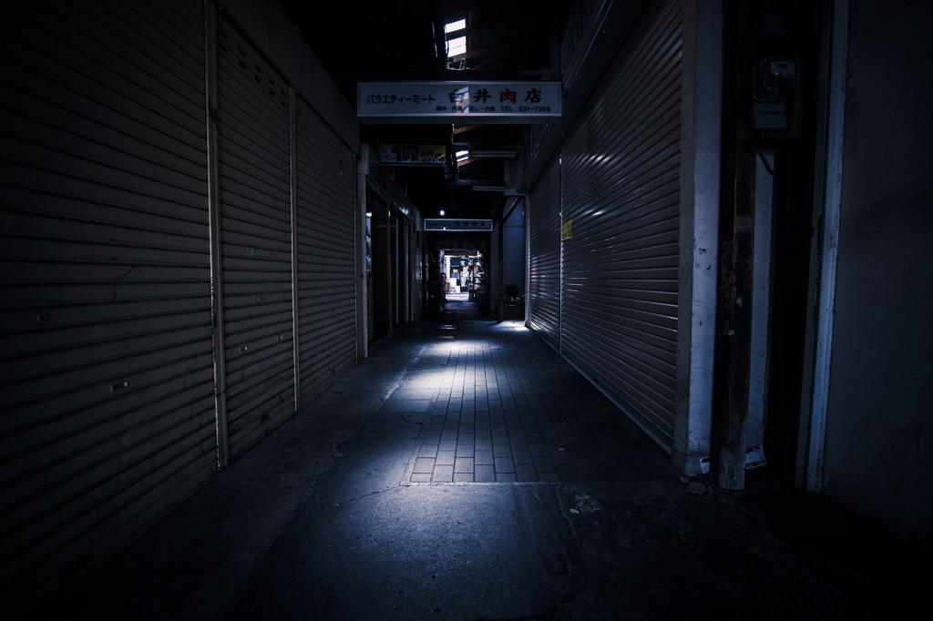 商店街のスポットライト