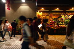駅前の花屋
