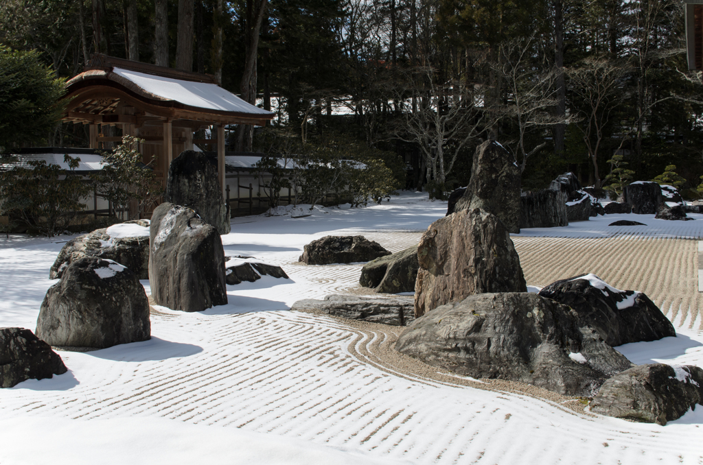 高野山 枯山水雪景色