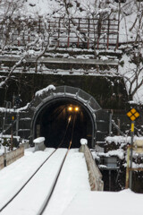 トンネルを抜けると