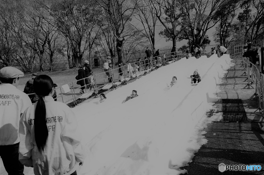 雪の滑り台