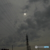 曇り日の太陽