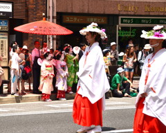 花傘巡行と舞妓はん