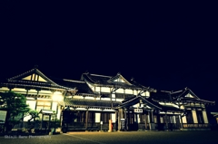 旧大社駅（ライトアップ）。