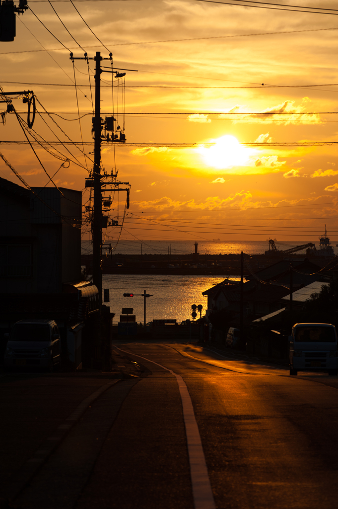 夕日の道
