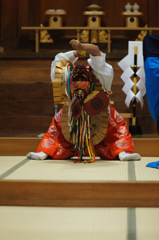 伊勢大神楽講社、加藤菊太夫組。四方の舞。