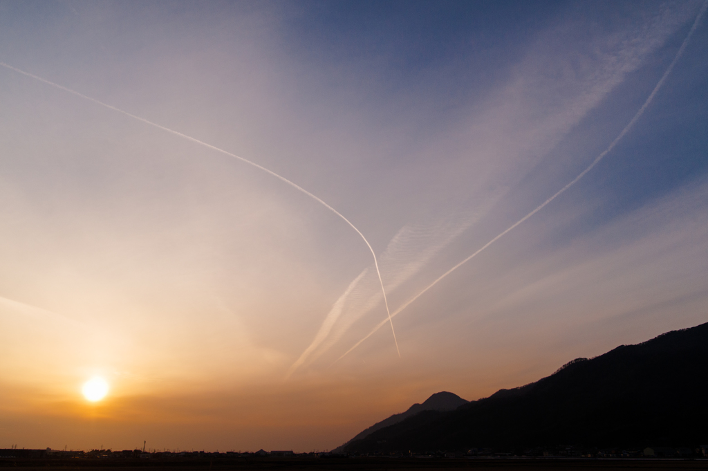 空を描く。