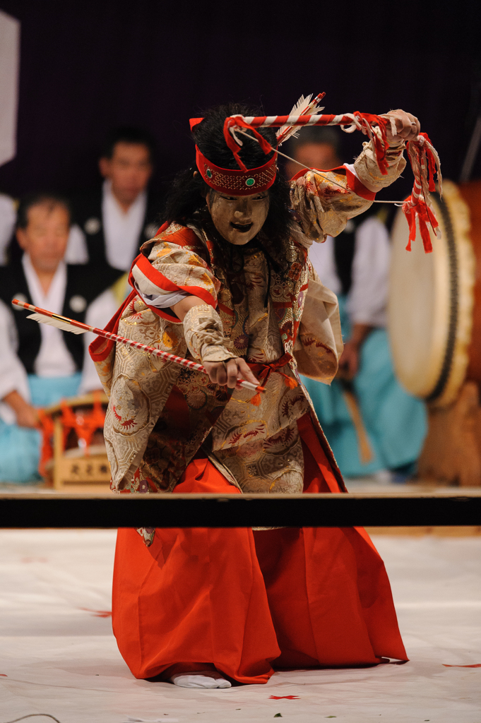 大土地神楽、三韓の神宮皇后。