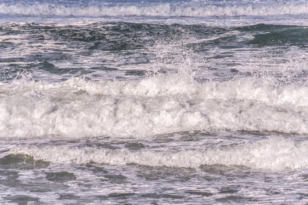 波しぶき。