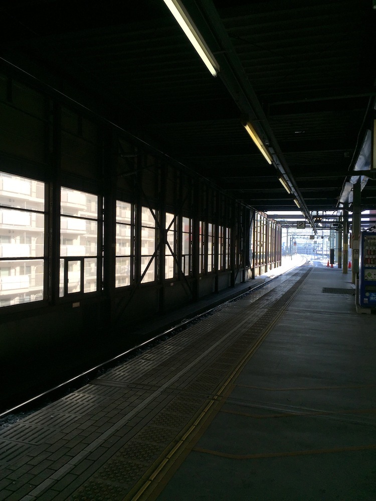 琴似駅ホームにて