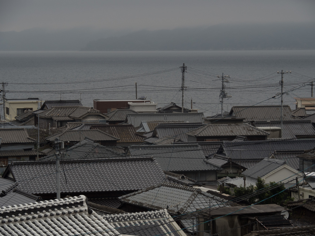 祝島は雨