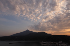 夕暮れの利尻山