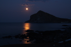 ペシ岬と満月