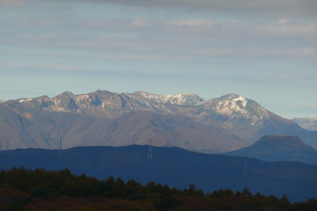 初冠雪の谷川連峰（Ⅱ）