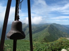 谷川岳平和の鐘