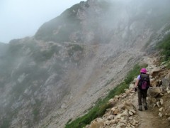 唐松岳頂上山荘付近