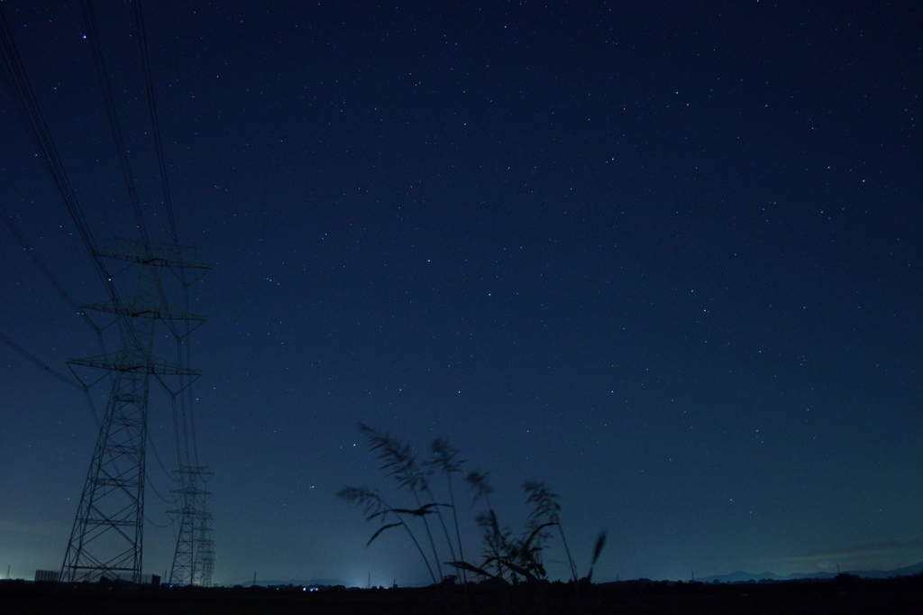 人工物と夜空