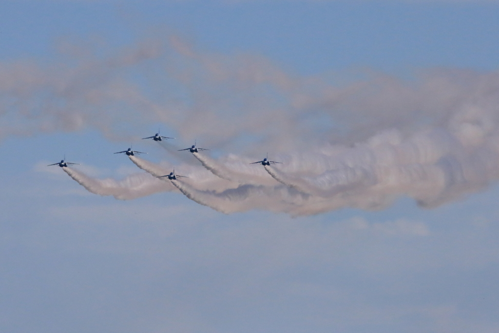 入間基地航空祭2017 ブルーインパルス展示飛行(第1区分)(41)