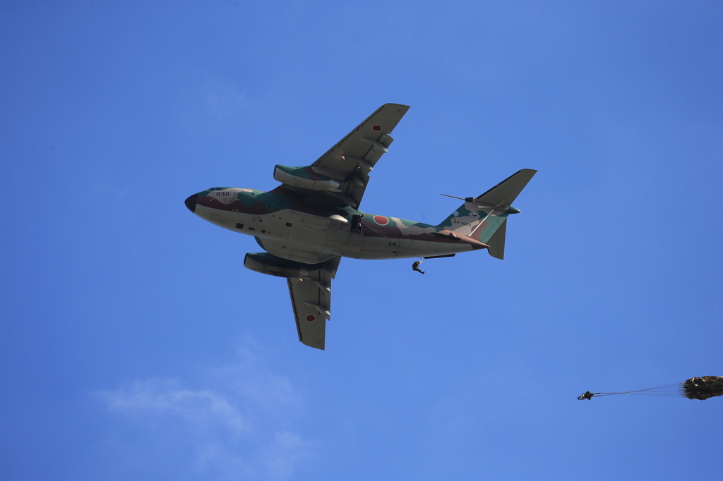 C-1　第1空挺団によるパラシュート降下