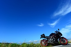 バイクのある風景「夏空ride」