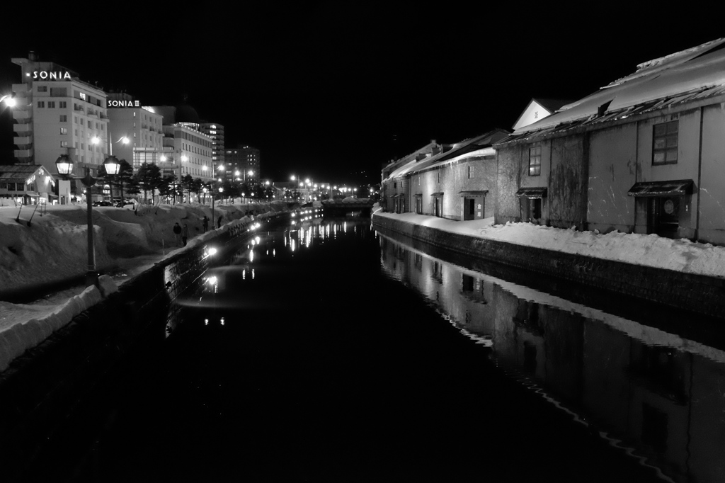 夜の小樽運河