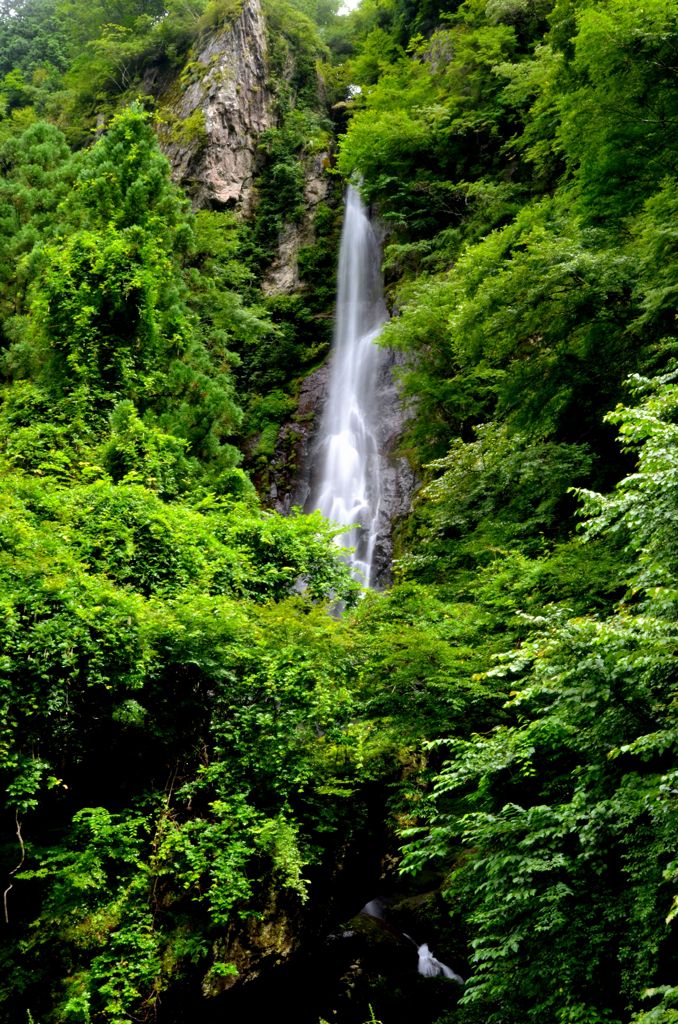 権現の滝
