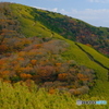 カルデラの外輪山を行く。