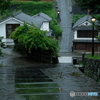 雨の坂城下