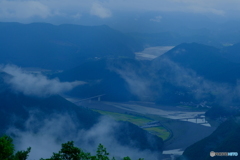 果無峠から本宮町を望む