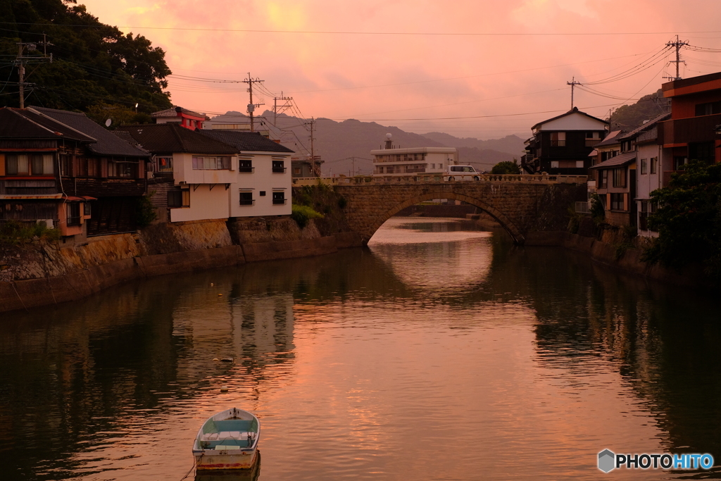 夕暮れ堀川運河