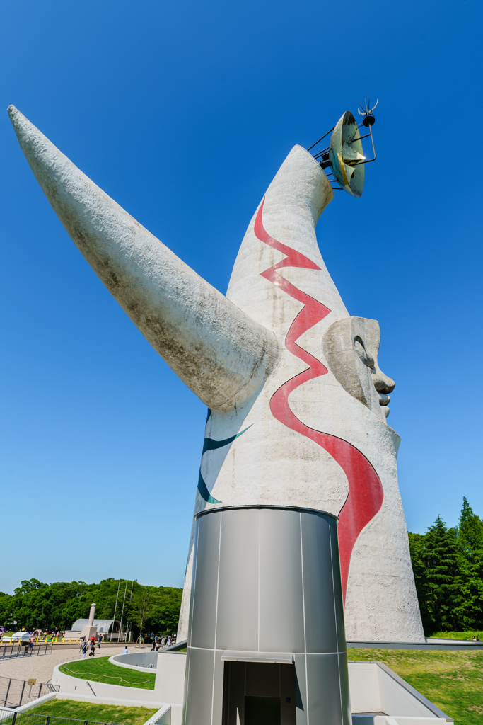 ～万博記念公園～太陽の塔 横