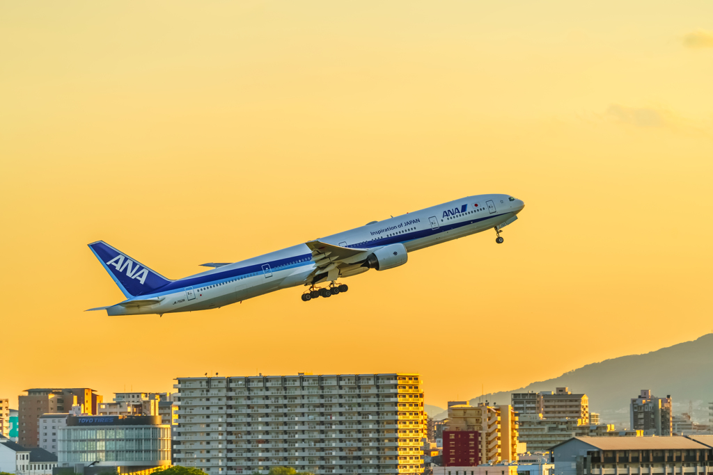 ～大阪国際空港～take off