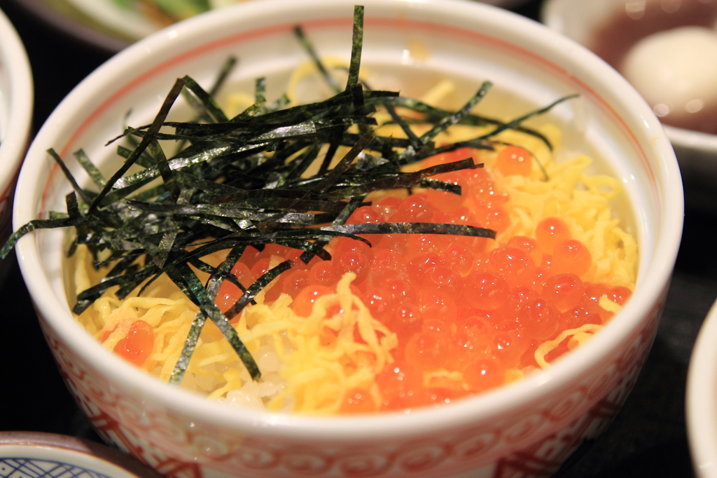 小いくら丼