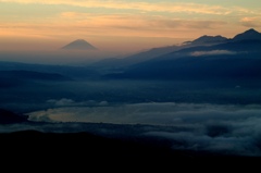 諏訪湖と富士山