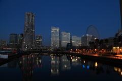 早朝の横浜の夜景　１
