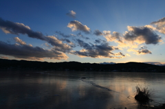夕方の諏訪湖と御神渡り　１