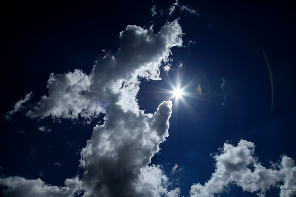 青空と太陽