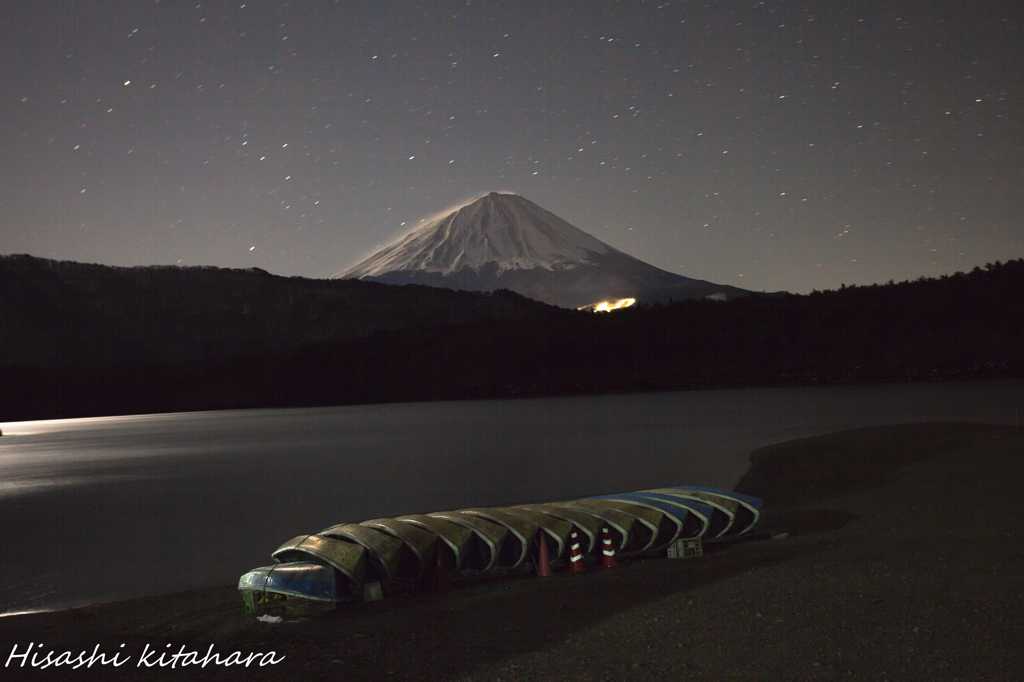 西湖からの夜富士