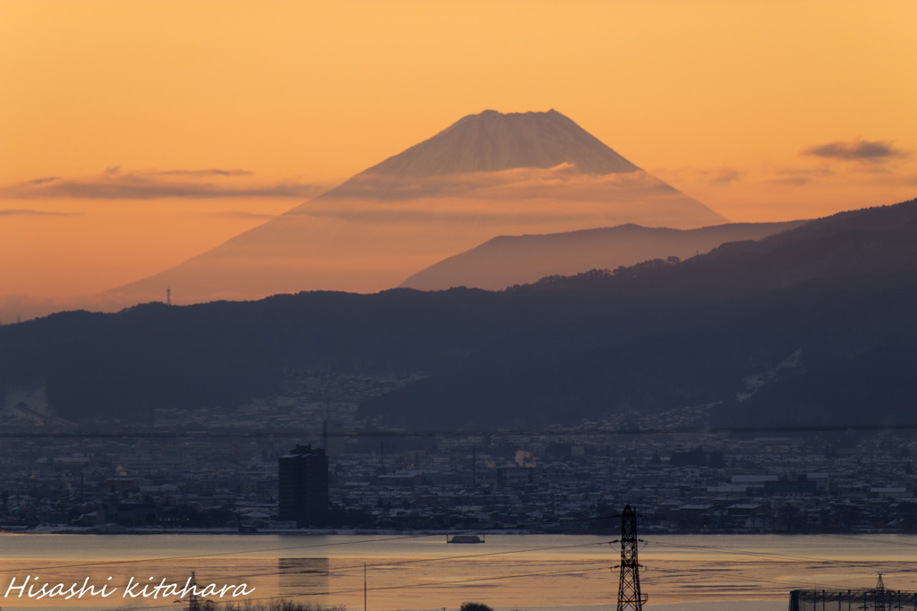 朝焼け富士と諏訪湖