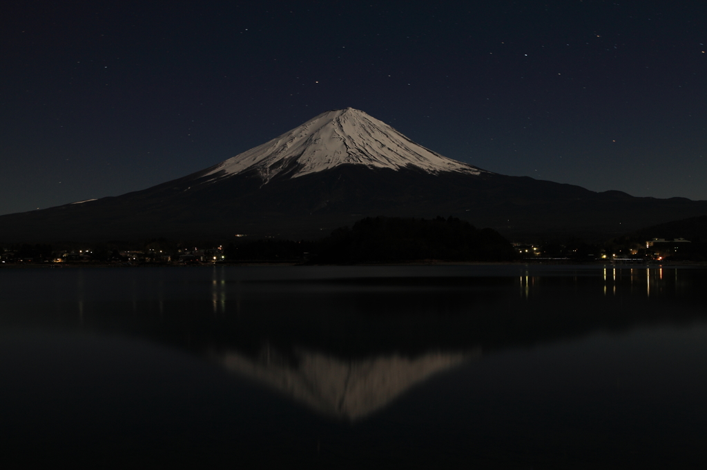 河口湖からの逆さ富士　１