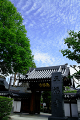 平福寺と青空と雲