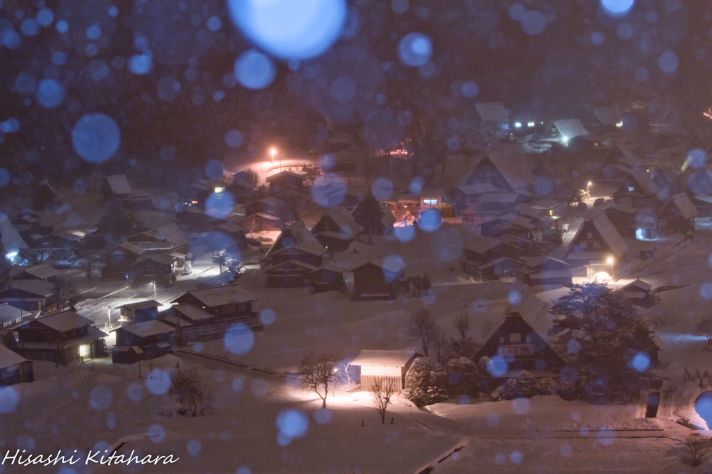 雪降る白川郷②