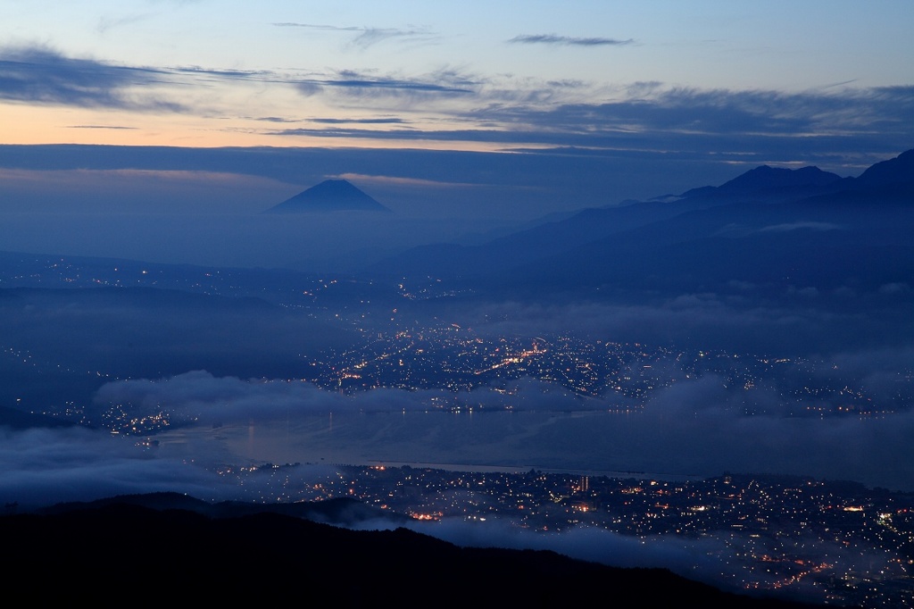 諏訪湖と富士山