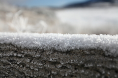 手すりには氷？雪？が積もっていた！　１