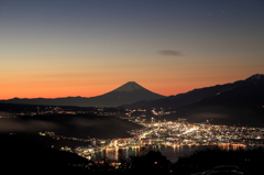 朝焼けの富士山